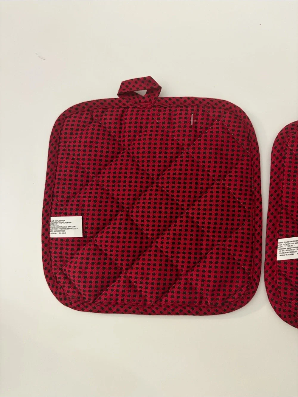 Vtg B&D Christmas Santa & Stocking Quilted Kitchen Pot Holders Set of 2